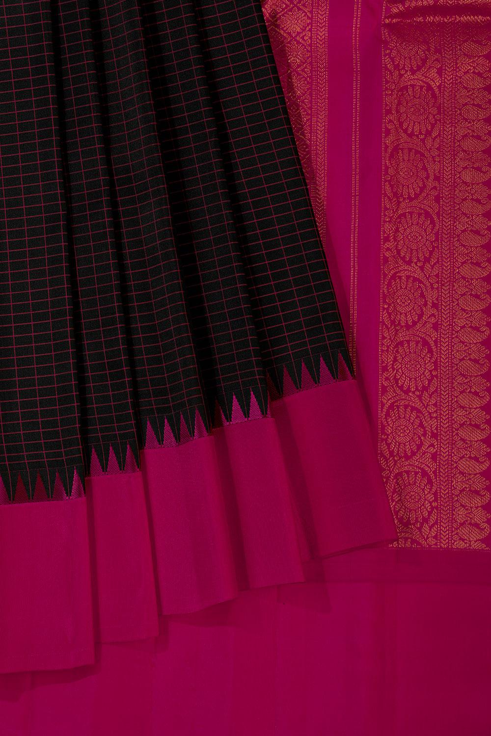 Gadwal Silk Black Saree With Pink Pallu